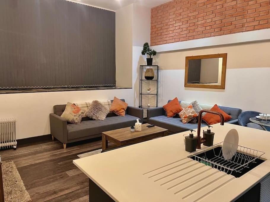 Cityzenretreat - Mezzanine Apartment Sleeps 4 Sheffield City Centre Экстерьер фото